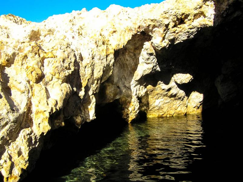 Romano, Lemnos<br>Seal cave in Moudros, Lemnos island.
Photo by Ioannis Galiouris
