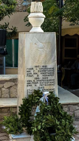War memorial in Piskokefalo village.