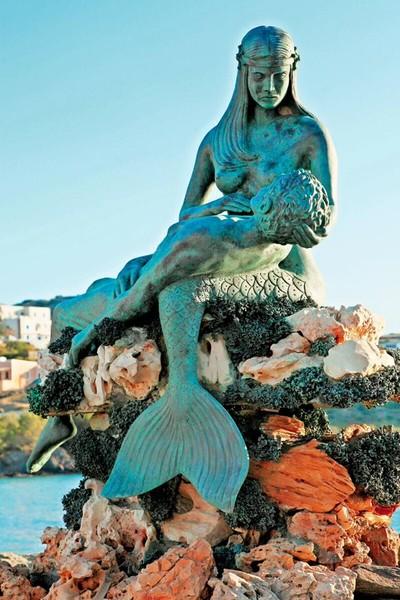 Mermaid Statue at Kini Beach - by Loukia 